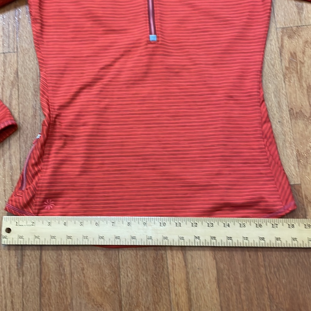 Athleta Size Medium Long Sleeve Women’s Top 3/4 zip Pocket Thumb Holes - Picture 10 of 15